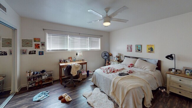 Building Photo - 5531 Mary Ln Dr