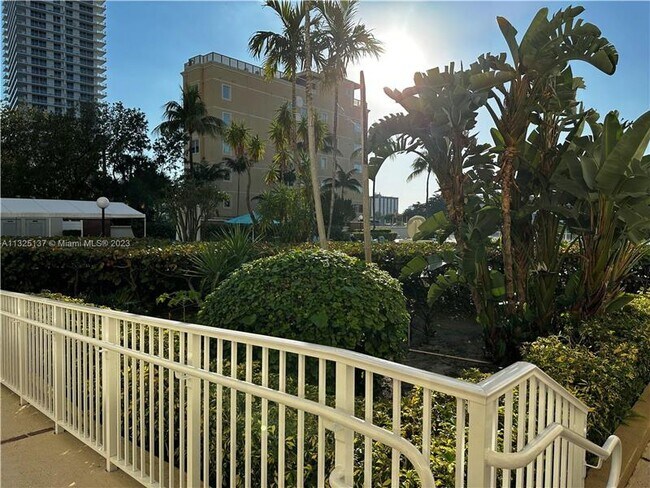 Building Photo - 3800 S Ocean Dr