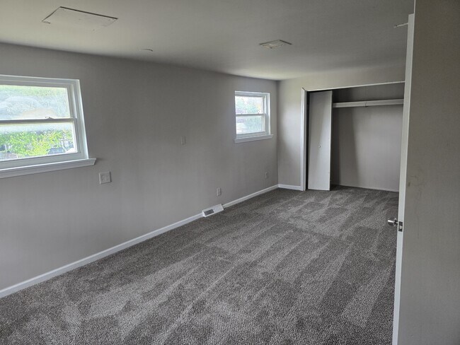 Building Photo - 854 Harrison Blvd
