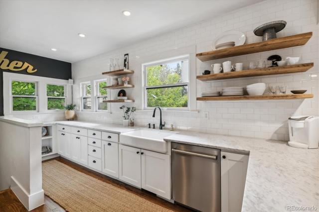 Building Photo - 3 bedroom in Denver CO 80207