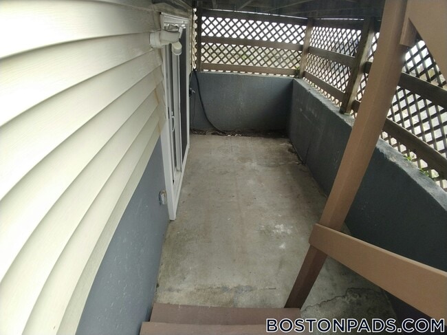 Building Photo - 40 Fenton St