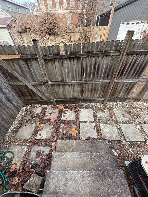 Building Photo - 458 E Sycamore St