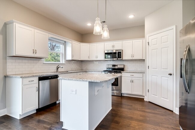 Building Photo - 1398 Wentworth Dr