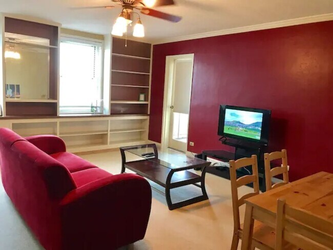 Building Photo - Furnished Move-In Ready Downtown 1br/1ba Apartment on the 5th floor with a Balcony