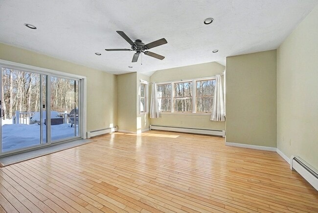 Building Photo - 268 Wood St