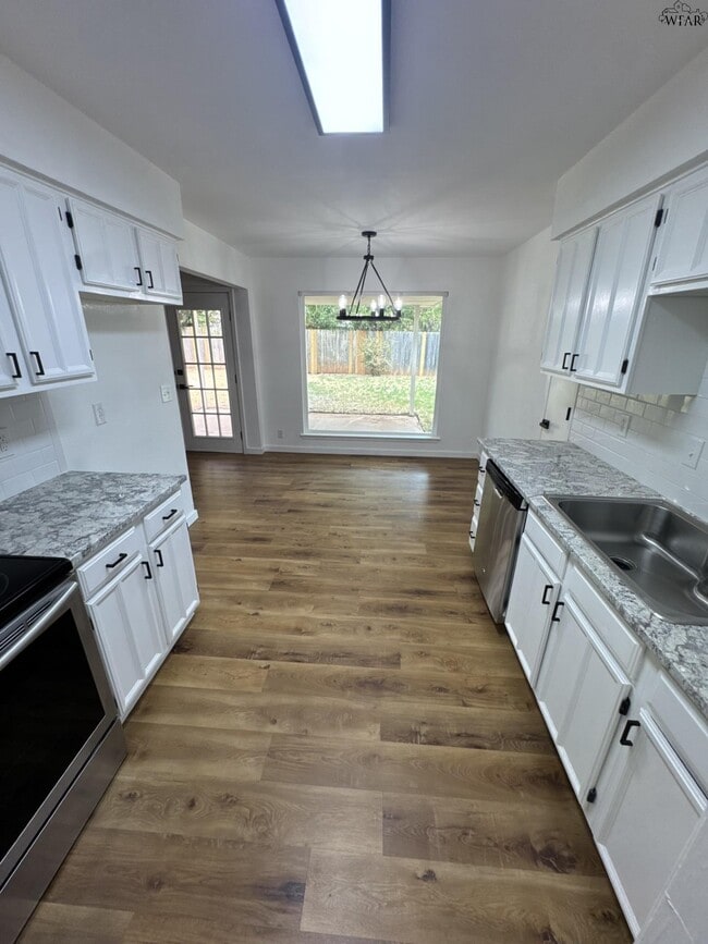 Building Photo - 4845 Trinidad Dr