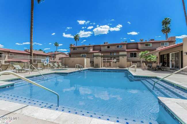 Building Photo - 7921 E San Miguel Ave