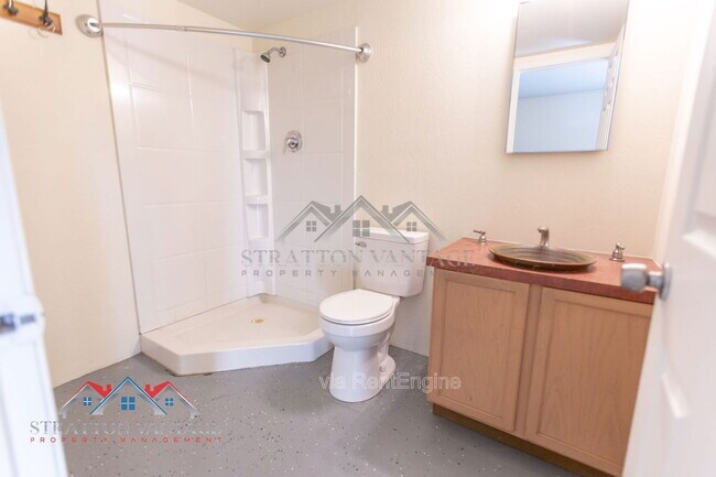 Building Photo - 4728 E Ron Rico Rd