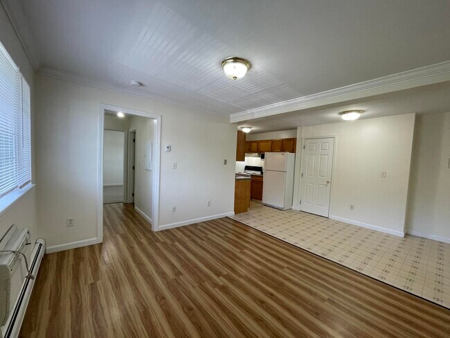 Building Photo - 3961 Brown Ave