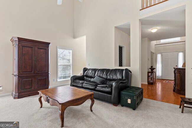 Building Photo - 643 Millrun Ct