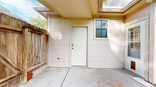 Building Photo - 18319 Arbor Terrace Dr