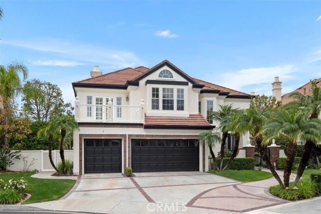 Building Photo - 1 Coachman