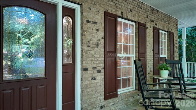 Building Photo - 410 Farm Branch Dr