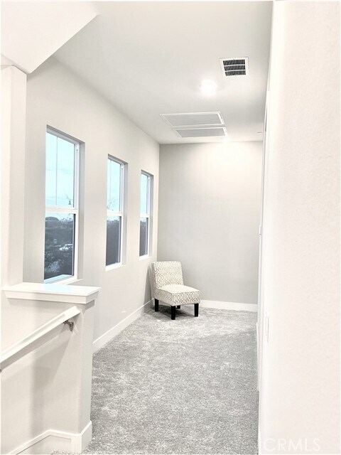 Building Photo - 116 Scale