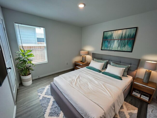 Building Photo - **APPLICATION RECEIVED** BEAUTIFUL 3 Bedroom / 2 Bath Home w/ Community Park & Pool!