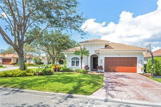 Building Photo - 10800 Fieldfair Dr
