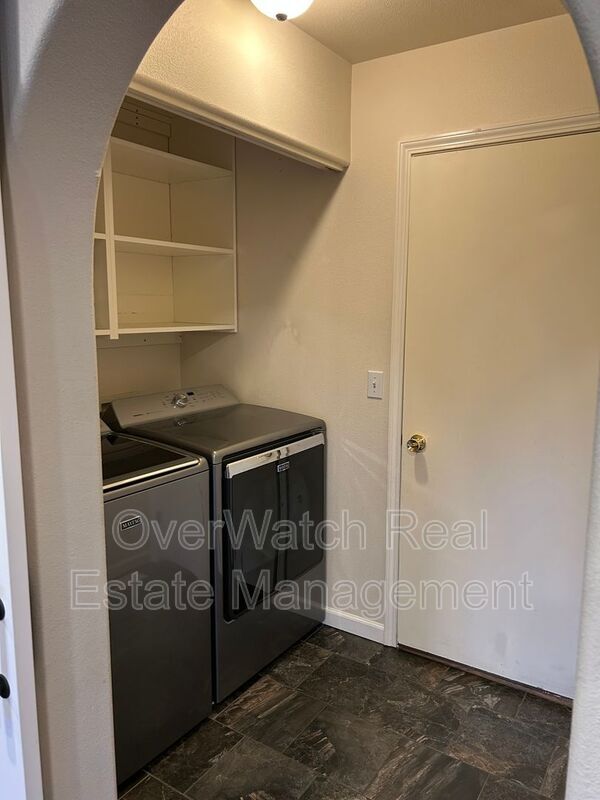 Building Photo - 10651 Concord Hill Cir