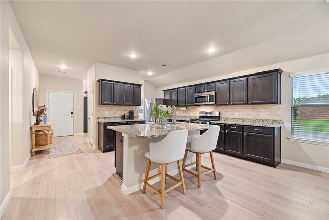 Building Photo - 9703 Paloma Creek Dr
