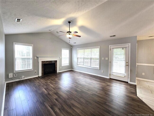Building Photo - 4158 Redspire Ln