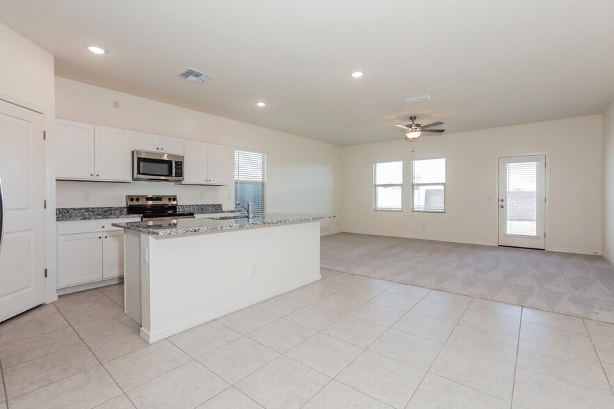 Building Photo - 32443 N Newby Dr