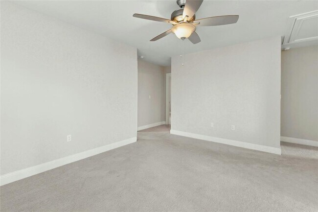 Building Photo - 9800 Betulla Dr