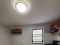 Building Photo - 56 S Munn Ave