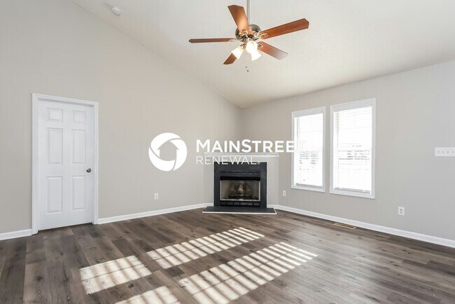 Building Photo - 3 Bedroom Pet-Friendly Home in Smithfield, NC with Main Street Renewal