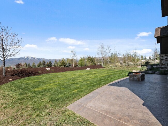 Building Photo - 1075 N Oquirrh Mountain Dr
