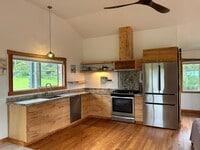 Building Photo - Furnished Luxury Ocean-View Studio | Hawi | Fiber + W/D