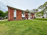 Building Photo - 3253 Charlesgate Ave SW