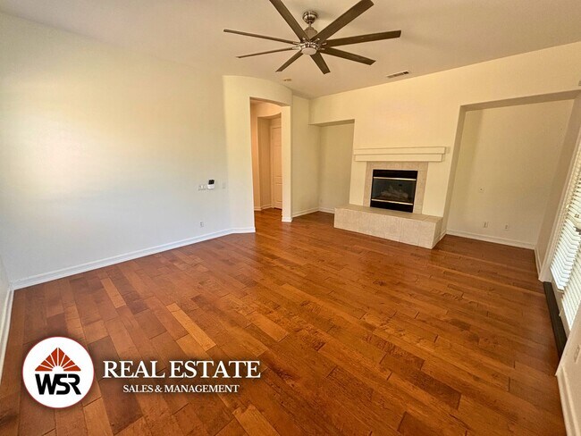 Building Photo - Beautifully upgraded LARGE home with a pool and basketball court in Mockingbird Canyon!