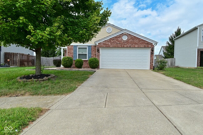 Building Photo - 916 Bentgrass Dr