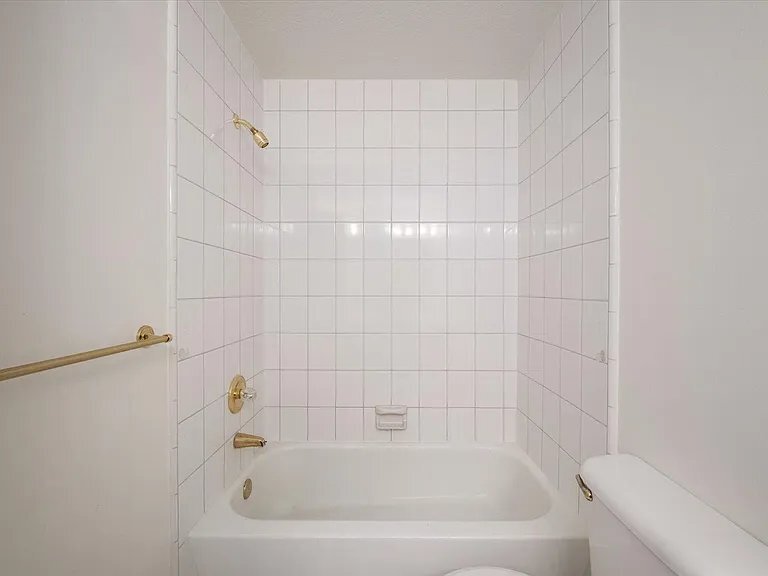 Building Photo - 1503 N Montana St