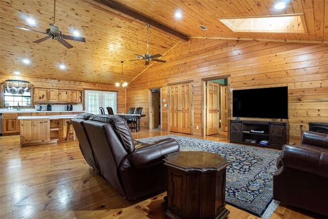 Building Photo - 1700 Co Rd 270