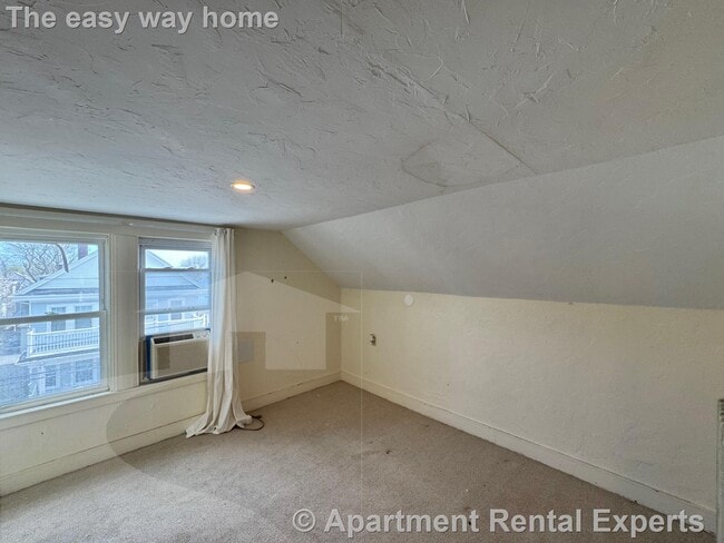 Building Photo - 57 Clarendon Ave