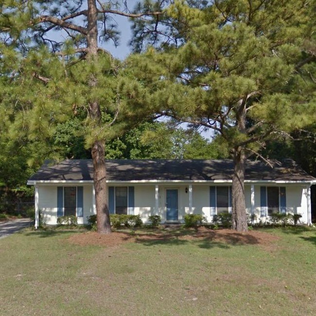 Primary Photo - 275 Fairfax St