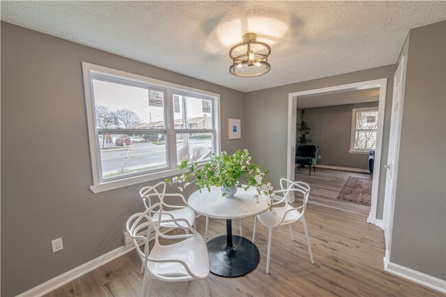 Building Photo - Single Family Ranch close to UofR & Strong Hospital