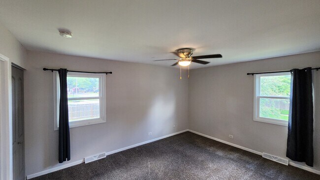 Building Photo - 418 Assembly Dr