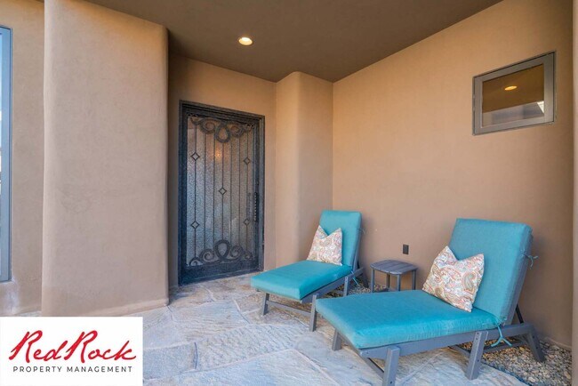 Building Photo - Incredible 4 Bedroom, 4 Bathroom FULLY FURNISHED Property in Entrada with a Private Pool! 18 Mont...