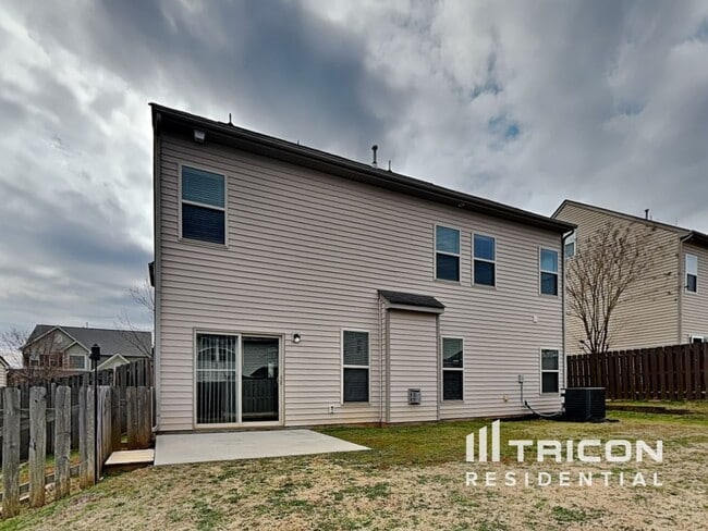 Building Photo - 143 Saye Pl