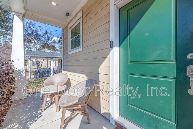 Building Photo - 805C Lafayette Street