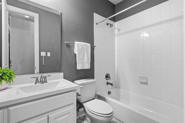 Building Photo - 1424 16th St