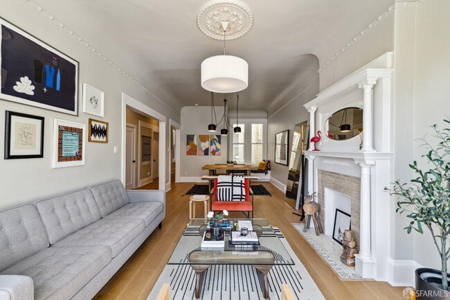 Building Photo - 2856 Sacramento St