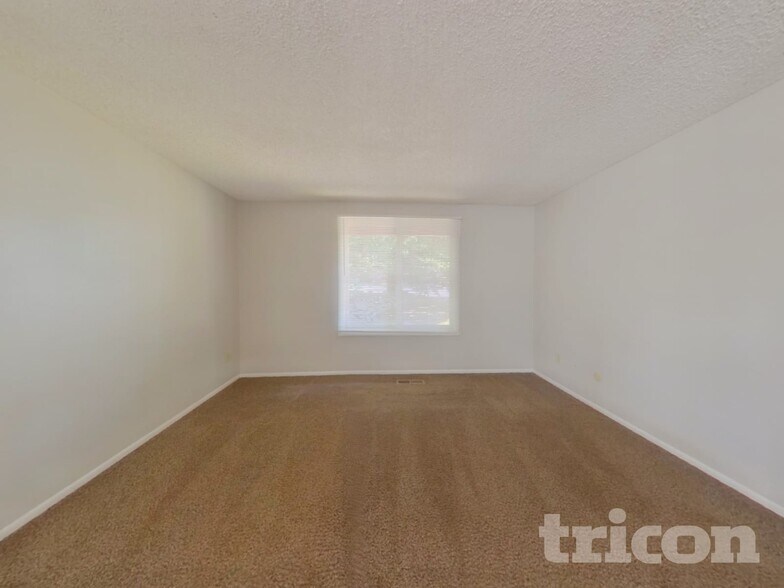 Building Photo - 3670 Renee Way