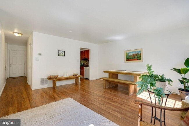 Building Photo - 6356 Shaundale Dr