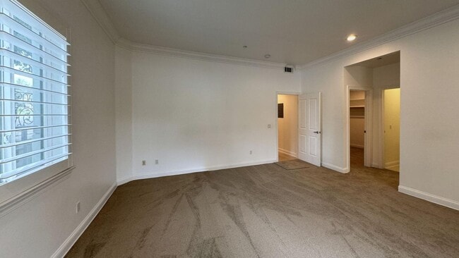 Building Photo - 16000 Sunset Blvd