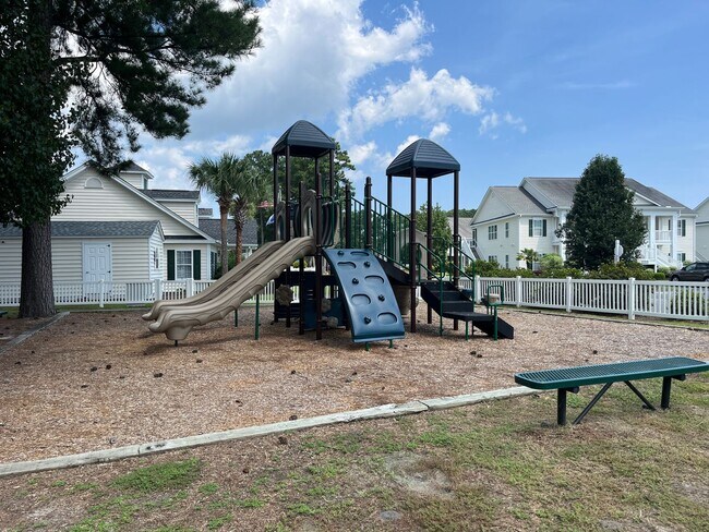 Building Photo - ONE MONTH FREE with a sixteen-month lease. Two Bedroom, Furnished Condo in Windsor Green in Carol...