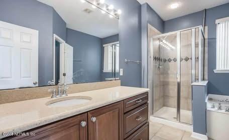 Building Photo - 11239 Justin Oaks Dr N