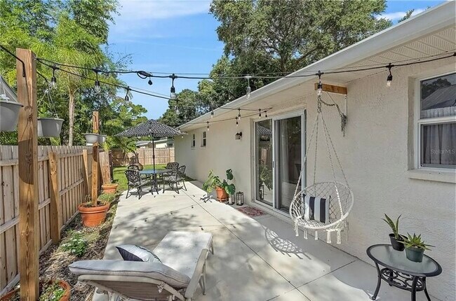 Building Photo - 1316 Charlotte Ave