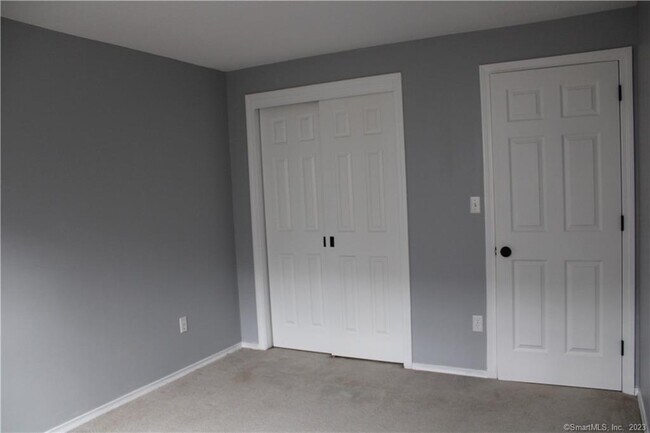 Building Photo - 36 Tinsmith Crossing